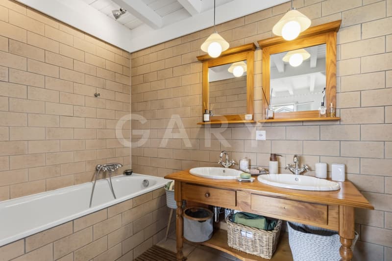 Salle de bains en suite chambre 2