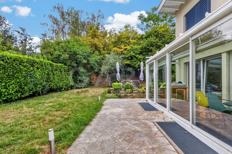 Maison familiale en pignon avec jardin (3)