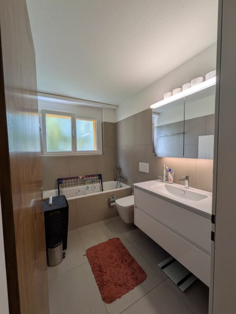 Badezimmer mit Badewanne