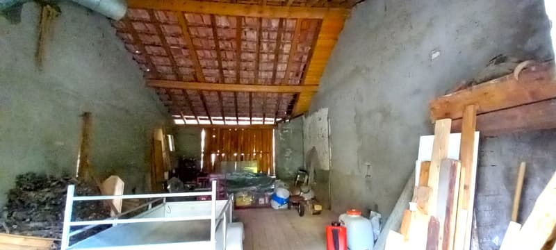 Appartement de 4.5 pièces avec grange à rénover (15)