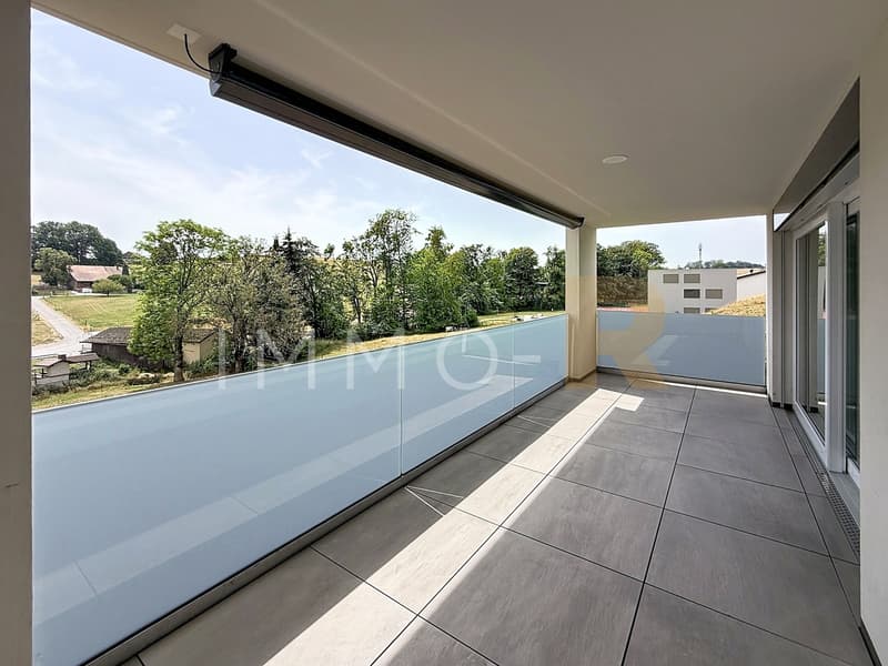 Ravissant appartement de 3.5 pièces avec grand balcon et vue dégagée (10)