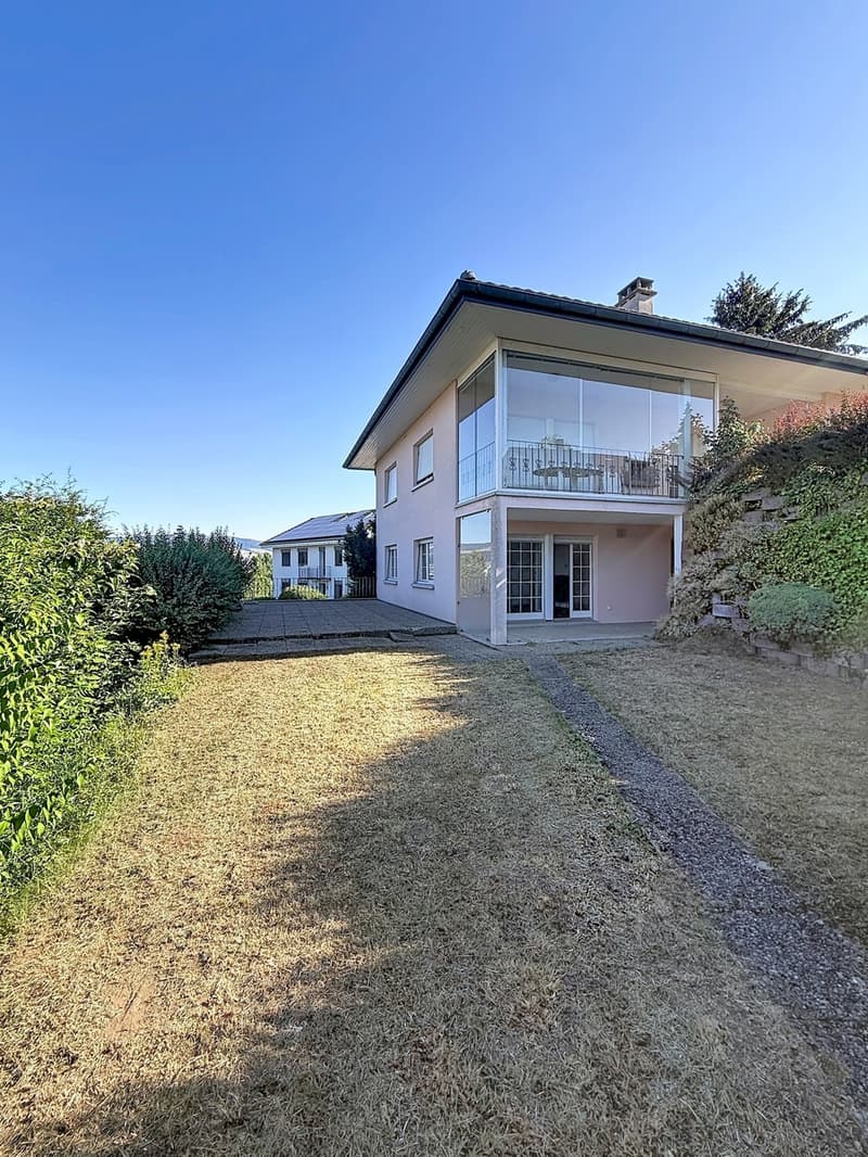 Charmant appartement avec terrasse et jardin (1)