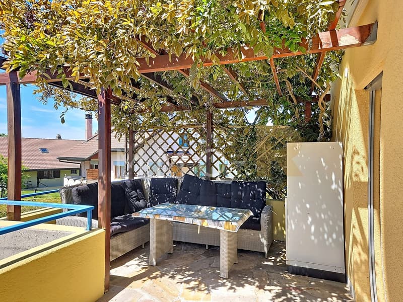 Maison mitoyenne avec jardin (9)
