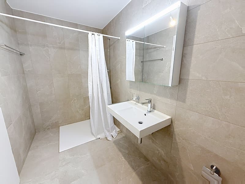Ravissants 2.5pces neufs (6)
