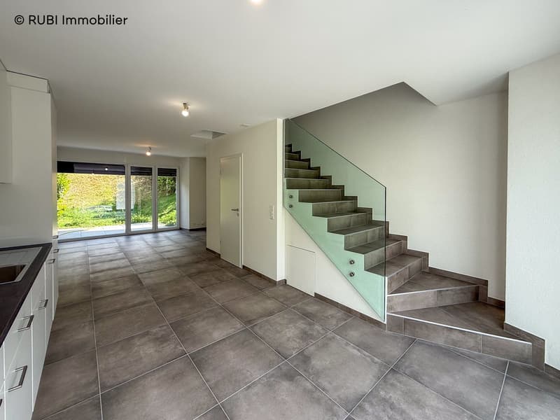 RÉSERVÉ - Charmant duplex neuf à Riddes avec pelouse (5)