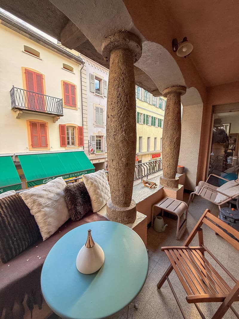 VENDU - Bien rare - Magnifique appartement de cachet en Vieille-Ville de Sion (3)