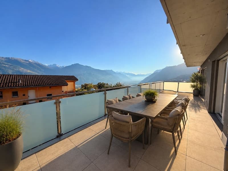 Appartement de standing avec grande terrasse et vue panoramique (9)