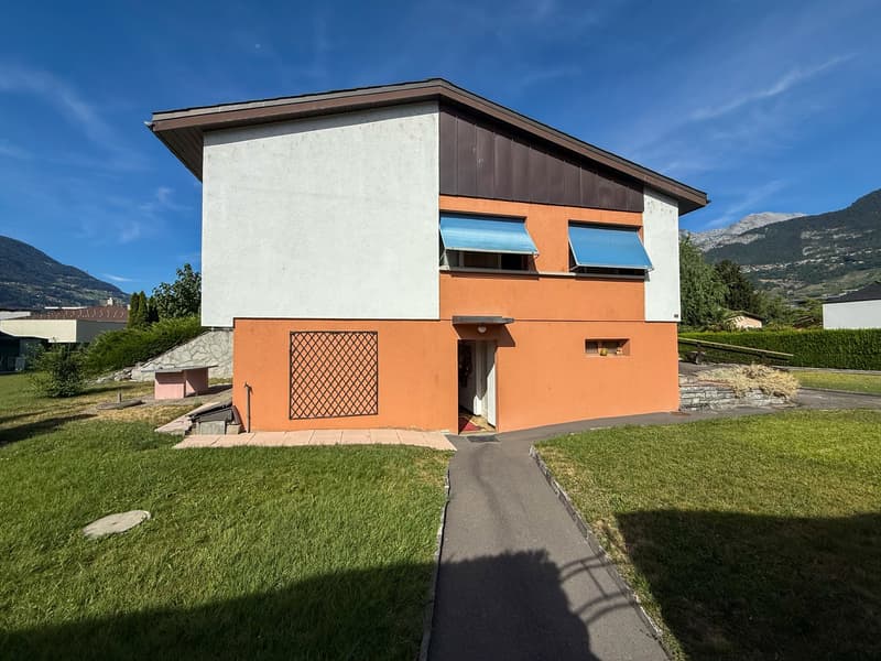 Villa à fort potentiel de rénovation/reconstruction (3 villas) sur grand terrain (4)