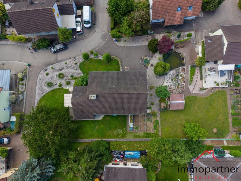Freistehendes Einfamilienhaus mit Potenzial an ruhiger Hanglage (14)