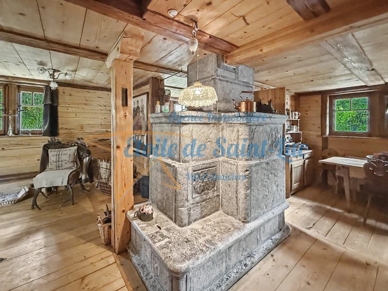 Superbe chalet et ses deux raccards (6)
