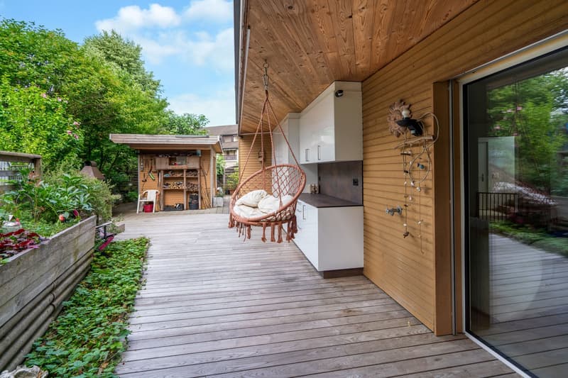 Neuwertiges 4.5-Zimmer-Einfamilienhaus mit Dachterrasse & Seesicht (14)