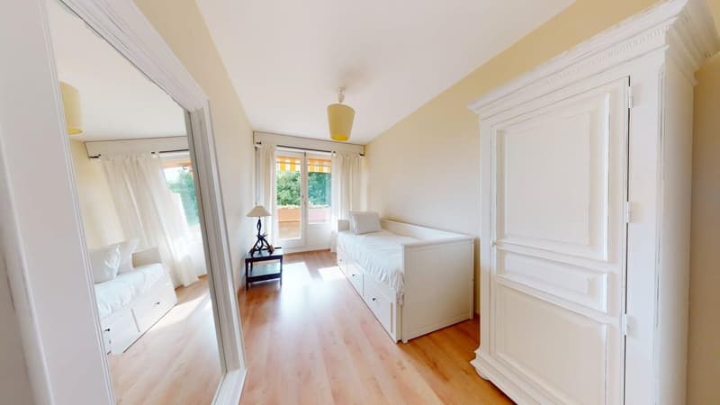 Wonderful 4-Bedroom Apartment with 3 Balconies – Route de Frontenex 114, Geneva! (6)