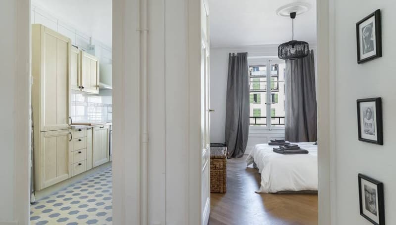 Charming 1-Bedroom Apartment with Balcony in Lively Charmilles, Geneva (6)