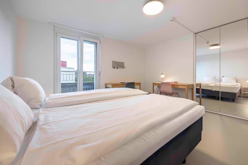 Spacious Deluxe 3-Bedroom Apartment with 2 Balconies – Bern, Kaserne (11)
