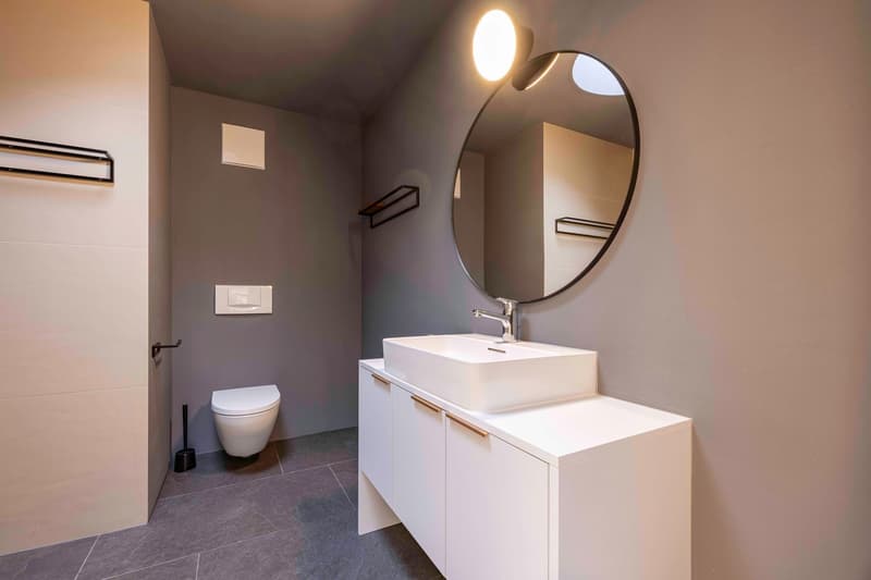 Spacious Deluxe 3-Bedroom Apartment with 2 Balconies – Bern, Kaserne (12)
