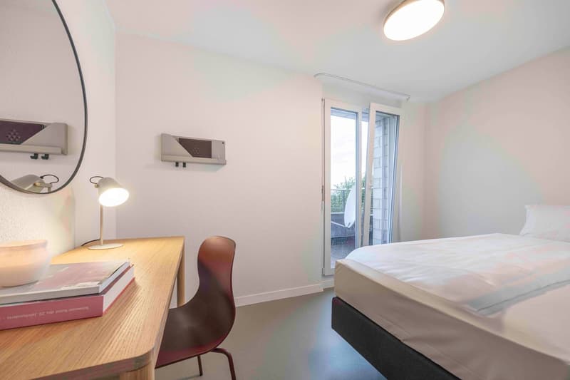 Spacious Deluxe 3-Bedroom Apartment with 2 Balconies – Bern, Kaserne (9)