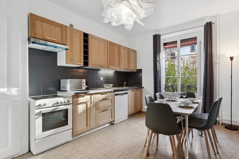 Charming Furnished 1-Bedroom Apartment with High Ceilings near Cornavin Station – Servette, Geneva (5)