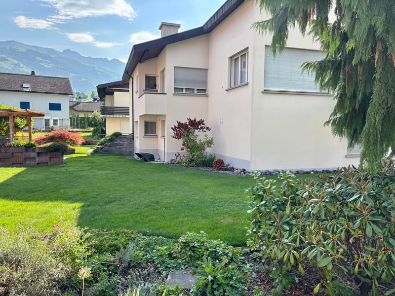 Einfamilienhaus mit Einliegerstudio an zentraler Lage in Schattdorf (2)