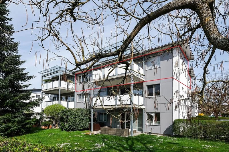 4.5 Zimmer-Dachwohnung in beliebtem Wohnquartier Nähe Stadtzentrum und Aarelandschaft! (1)