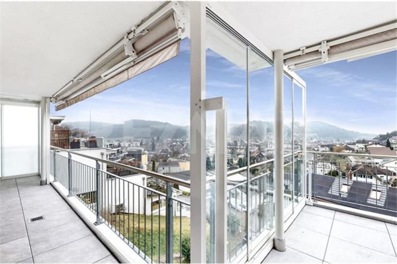 4.5 Zimmer-Attika-Terrassenwohnung mit fantastischer Aussicht