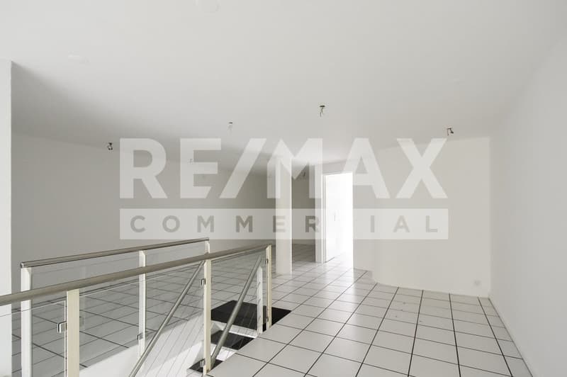 Modern, hell und zentral: Maisonette-Gewerbefläche (8)