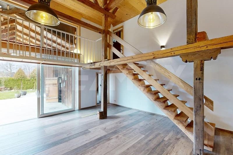 Stilvoll gepflegtes 6 Zimmer-Haus mit Naturpool und grossem Garten (2)