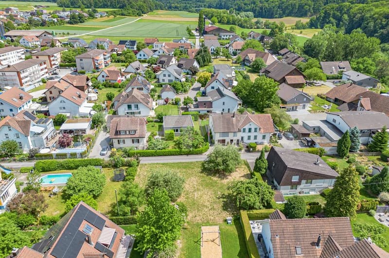 697 m² grosses Grundstück an sehr ruhiger Lage in Möriken (3)