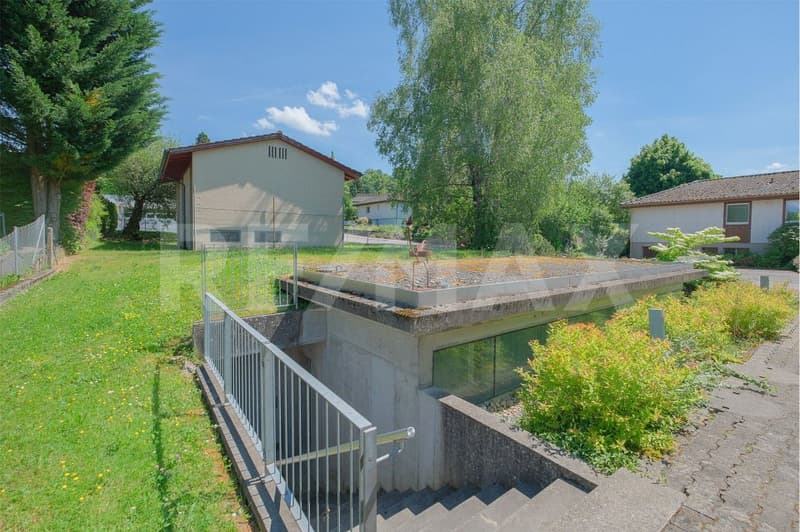 Freistehendes 4.5 Zimmer-Haus mit separatem, vielseitigem Nebengebäude (9)