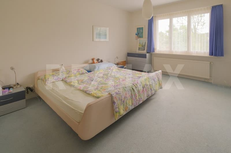 Naturverbunden Wohnen an der Aare: 4.5 Zimmer-Einfamilienhaus mit grosszügigem Garten (10)