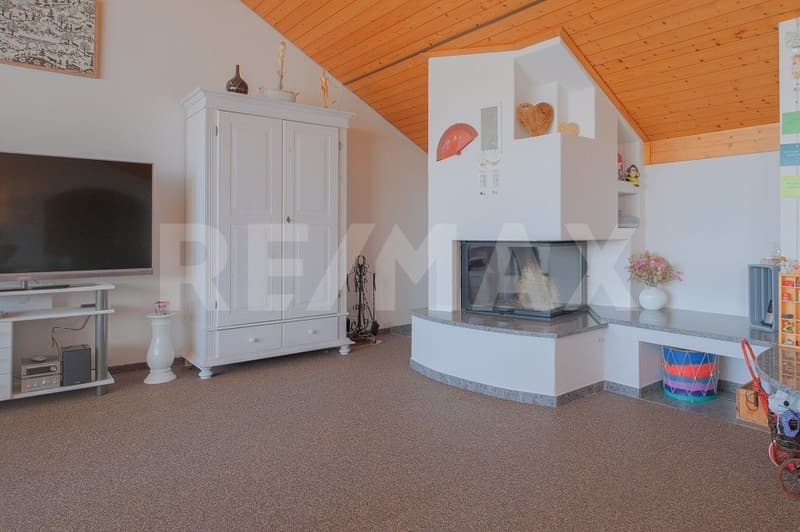 Sonnig, grosszügig, zentrumsnah 4.5 Zimmer-Dachmaisonette (4)