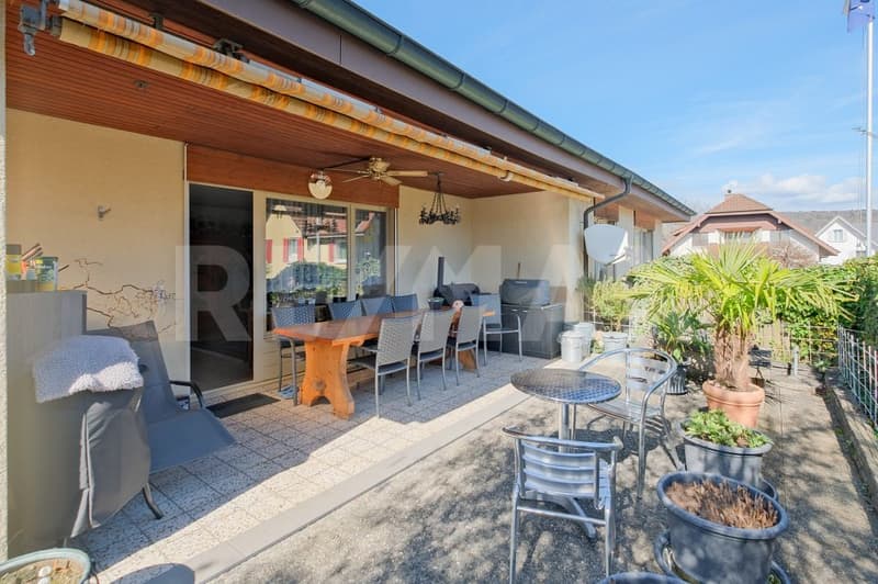 Freistehendes 5.5 Zimmer-Einfamilienhaus mit grossem Garten und Doppelgarage (12)