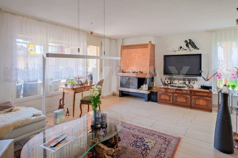Freistehendes 5.5 Zimmer-Einfamilienhaus mit grossem Garten und Doppelgarage (3)