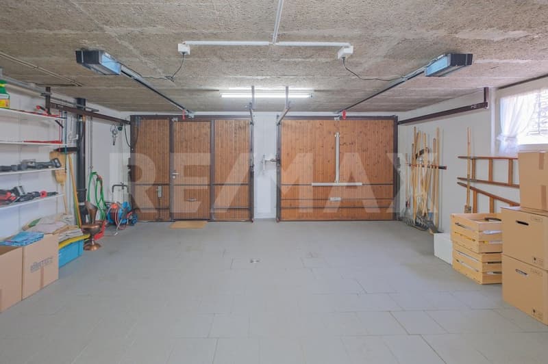 Freistehendes 5.5 Zimmer-Einfamilienhaus mit grossem Garten und Doppelgarage (11)