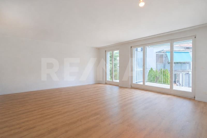 Helle 3.5 Zimmer-Wohnung an ruhiger Lage direkt am Bach (2)