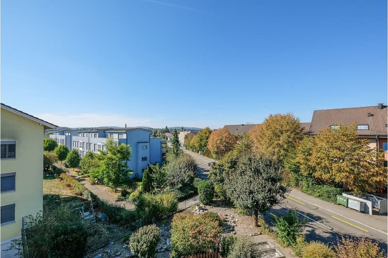 Grosszügige 3.5-Zimmerwohnung an äusserst zentraler und sonniger Lage in Fislisbach Nähe Baden! (10)