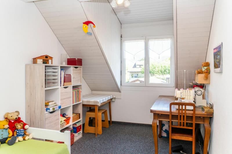 Grosse Dach-Maisonettewohnung mit Fernsicht (10)