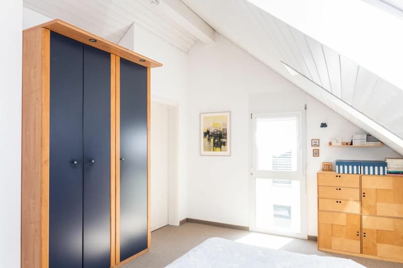 Grosse Dach-Maisonettewohnung mit Fernsicht (12)