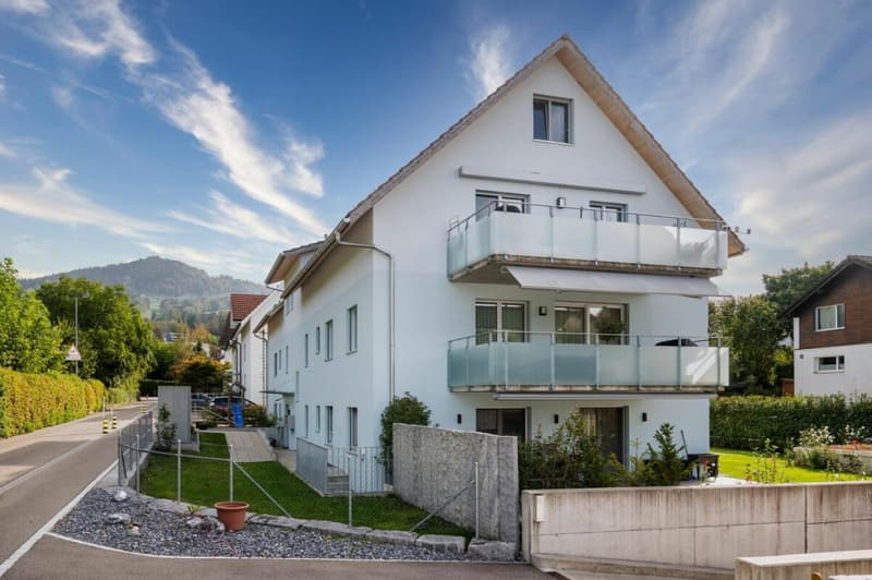 Modern Wohnen an ruhiger Lage (2)
