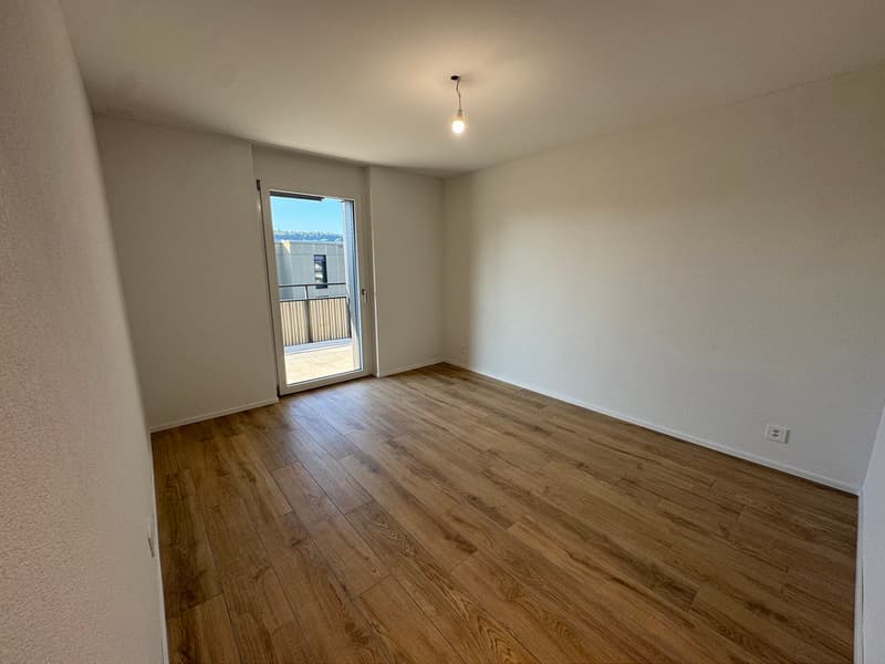 05596 - Appart. 3½ PCES - IMP. CHAMP-RIOND 8 - MATRAN (6)