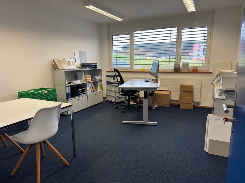 05369 - Bureau - CH. COMBERNESSE 2 - ROSSENS FR (4)