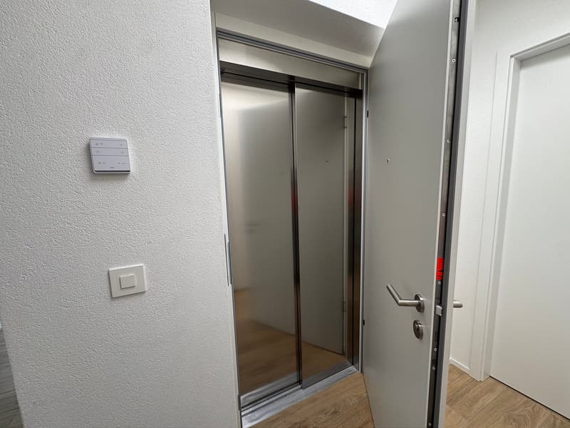 05670 - Appart. 5½ PCES - IMP. CHAMP-RIOND 20 - MATRAN (3)