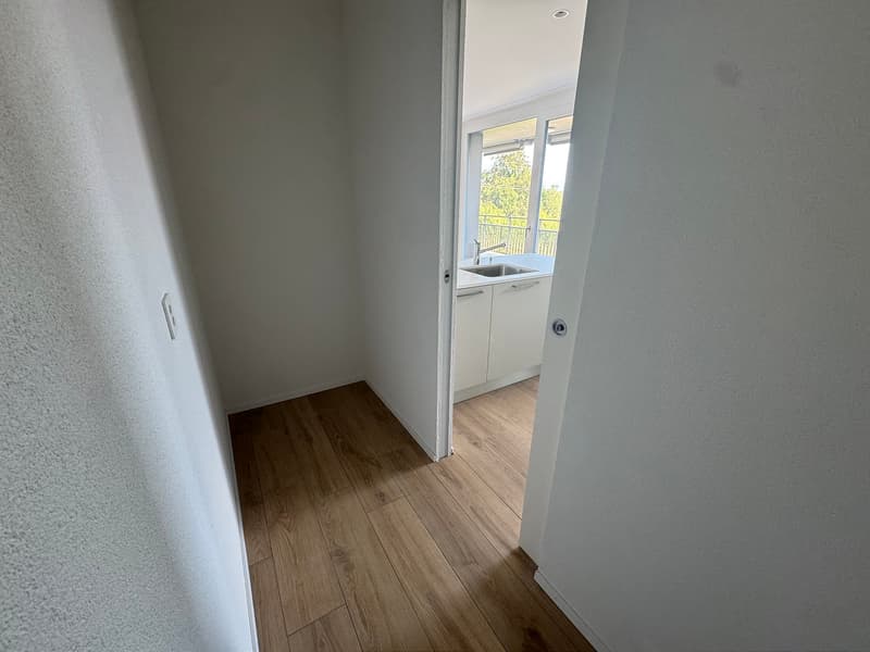 05635 - Appart. 3½ PCES - IMP. CHAMP-RIOND 12 - MATRAN (9)