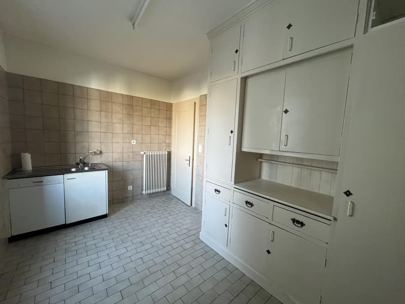02259 - Surface commerciale - BD PEROLLES 31 - FRIBOURG (7)