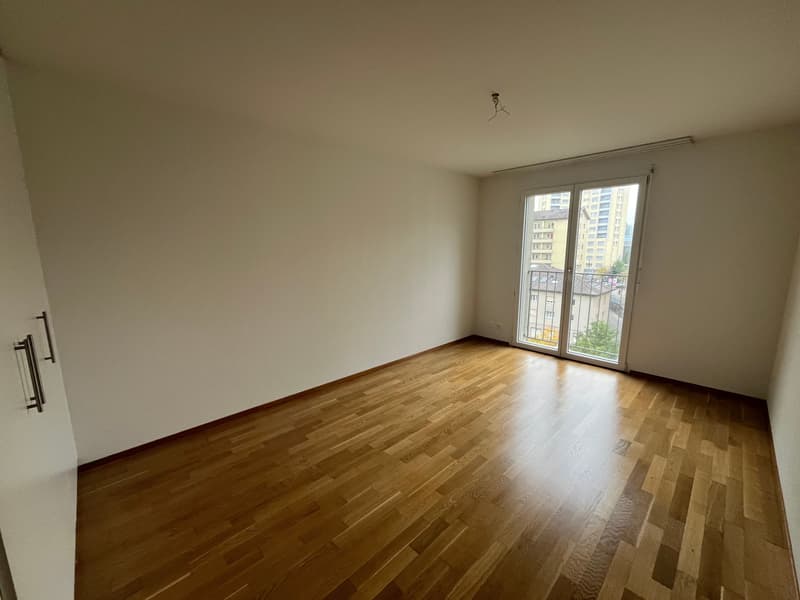 02922 - Appart. 3 PCES - RUE JACQUES-GACHOUD 6 - FRIBOURG (4)