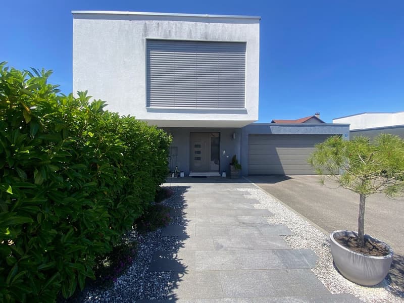 Magnifique maison d'architecte avec piscine et garage double (7)