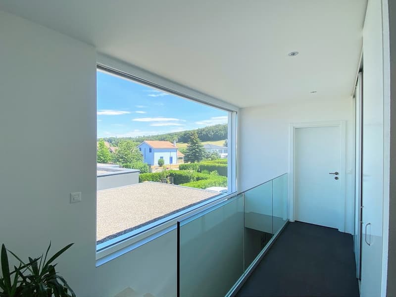 Magnifique maison d'architecte avec piscine et garage double (5)
