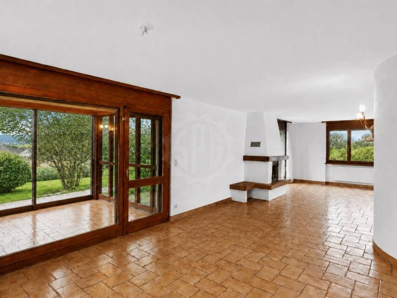 Chaleureuse villa - Cheseaux-Noréaz (2)