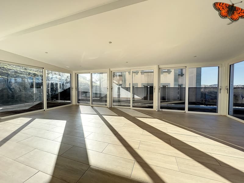 Lumineux 4½ pièces avec jardin d'hiver d'une surface totale de 128 m²! (10)