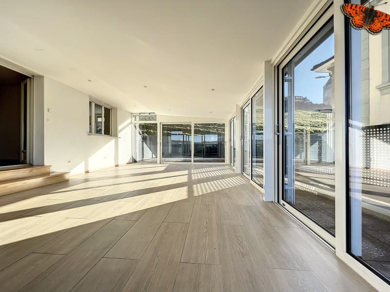 Lumineux 4½ pièces avec jardin d'hiver d'une surface totale de 128 m²! (11)