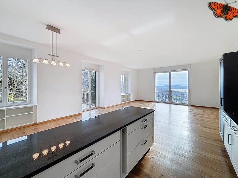 Lumineux 3½ pièces de 117 m² à Châbles avec vue sur le lac ! (7)